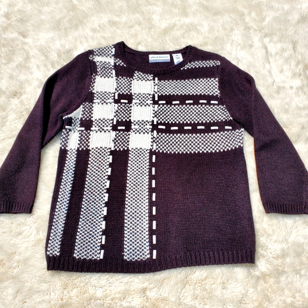 Alfred Dunner Petite Medium Thick Knit Women's Sweater. Red. Black. EUC.